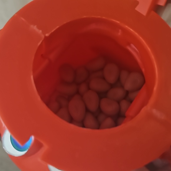 1986 Milton Bradley Company Don't Spill The Beans Game with instructions - Picture 7 of 13